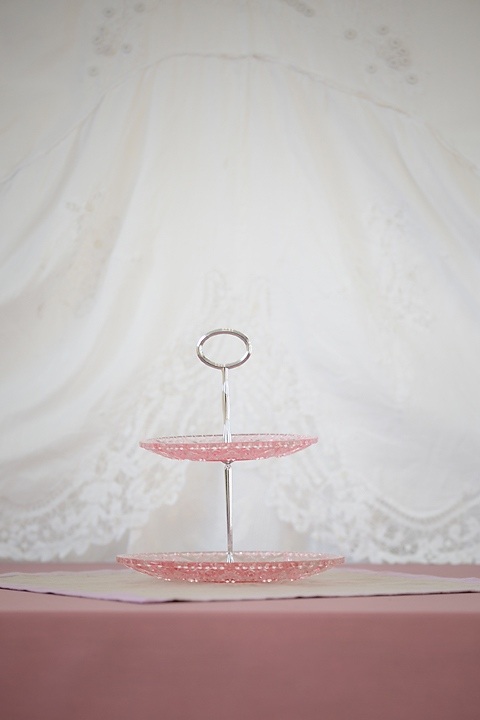 two tier cake stand
